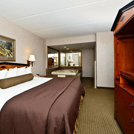 Ramada By Wyndham Plymouth Hotel & Conference Center Номер фото