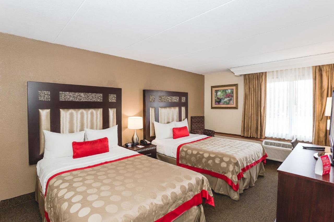 Ramada By Wyndham Plymouth Hotel & Conference Center Экстерьер фото